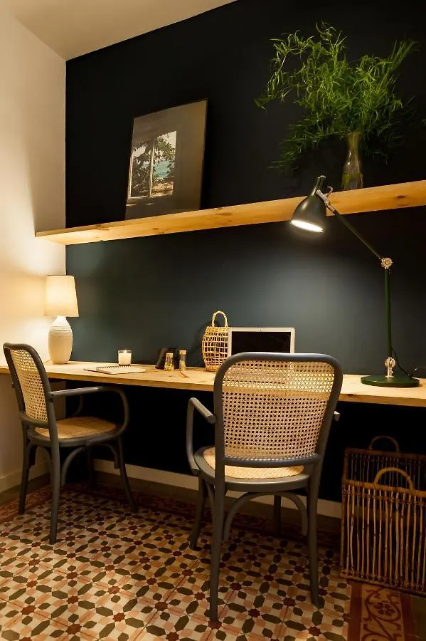 Rovira - One Bedroom Apartment In Penedes Barcelona Spain